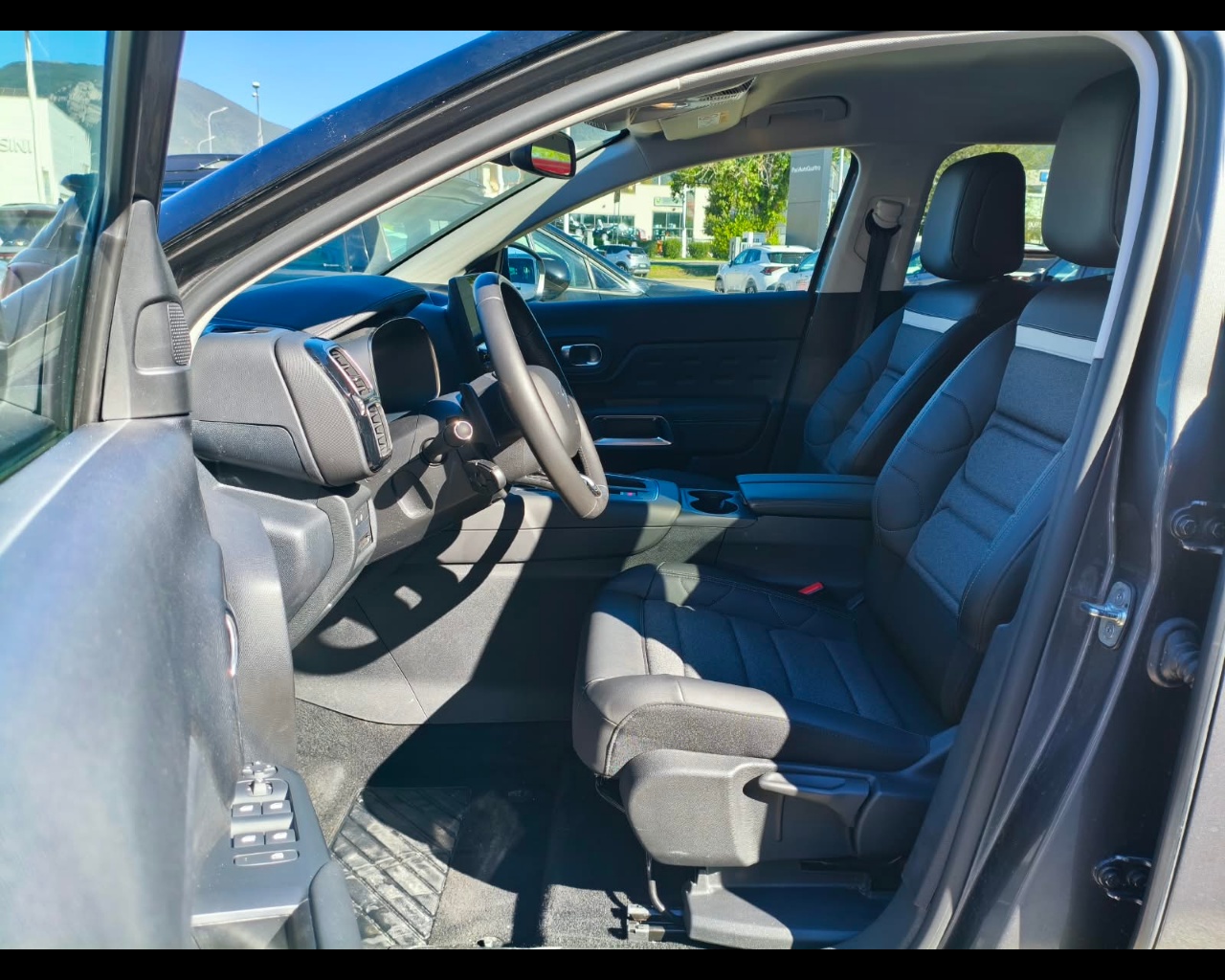 Foto CITROEN C5 Aircross 1.2 hybrid Max 145cv e-dcs6