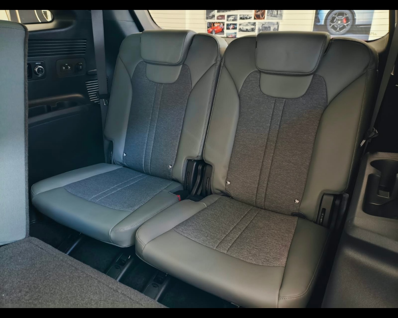 Foto KIA SORENTO MY25 2.2 DCT 2WD STYLE SR