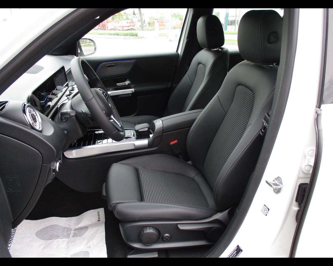 Mercedes EQB EQB 300 4Matic SPORT PLUS - 5
