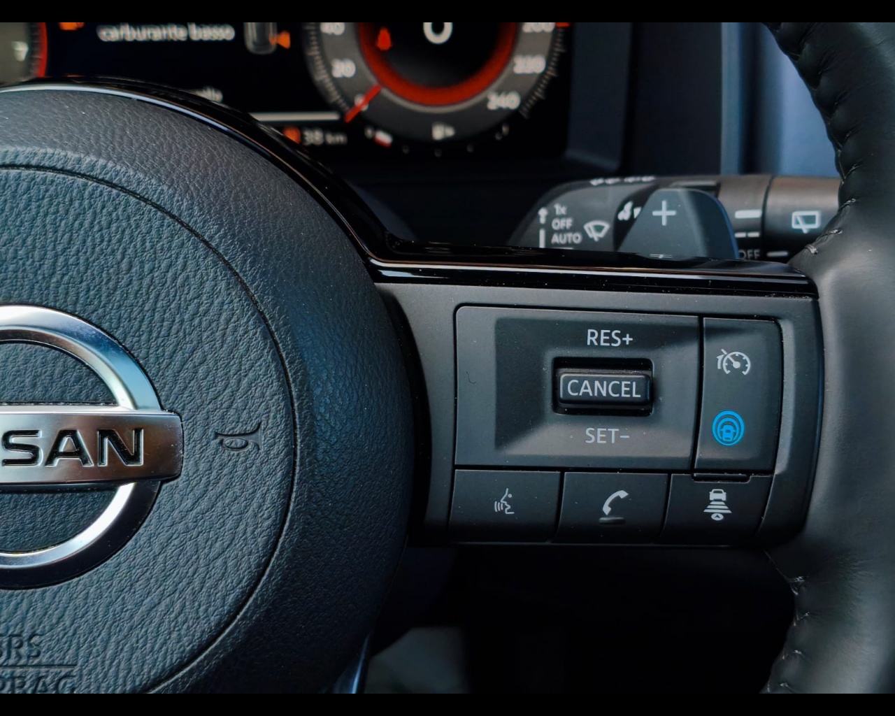 Foto NISSAN Qashqai 1.3 mhev Tekna 4wd 158cv xtronic