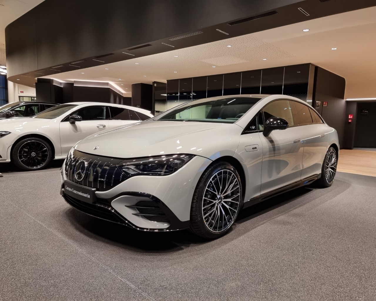 Mercedes EQE EQE 43 4Matic PREMIUM PLUS - 2