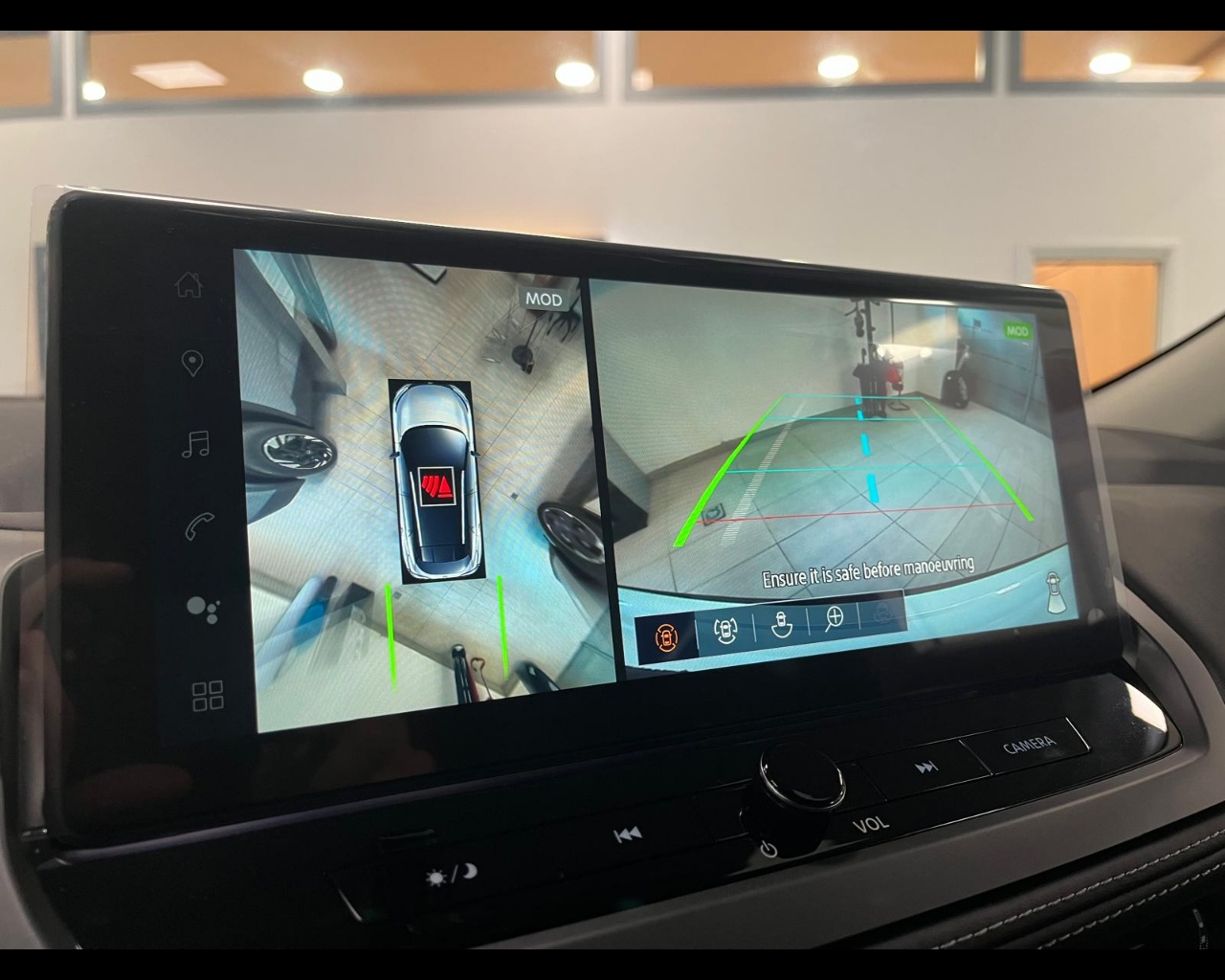 Foto NISSAN Qashqai 1.3 mhev N-Connecta 2wd 140cv