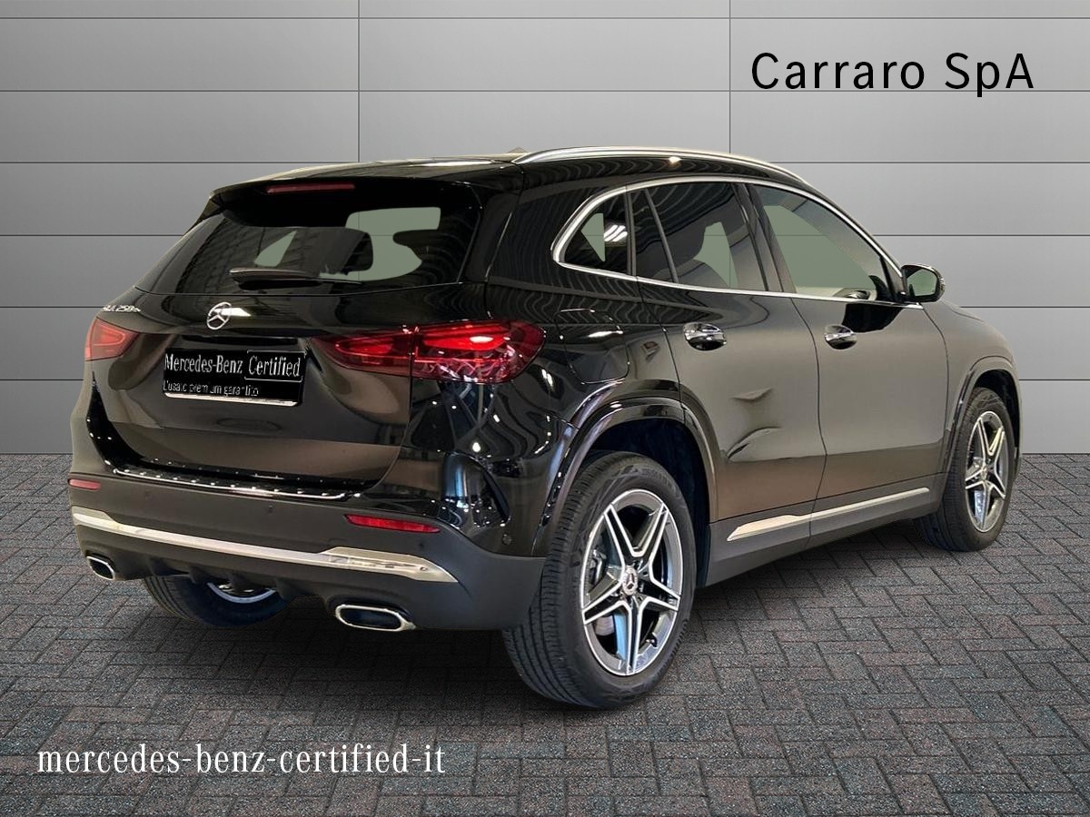 Mercedes GLA 250 e Plug-In-Hybrid AMG Line Premium 8G-DCT - 2