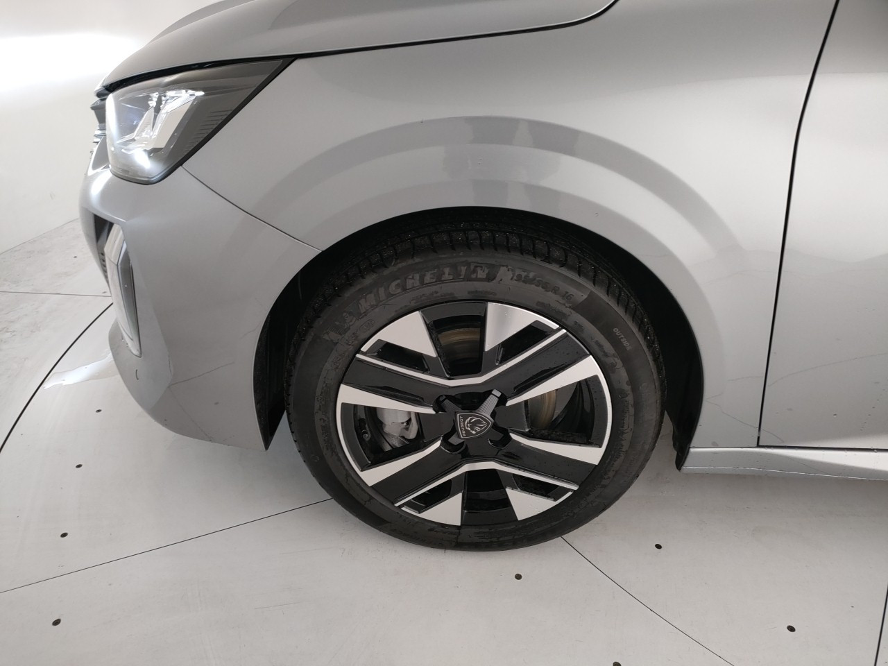 Peugeot 208 Nuovo Benzina 208 Porto Mantovano