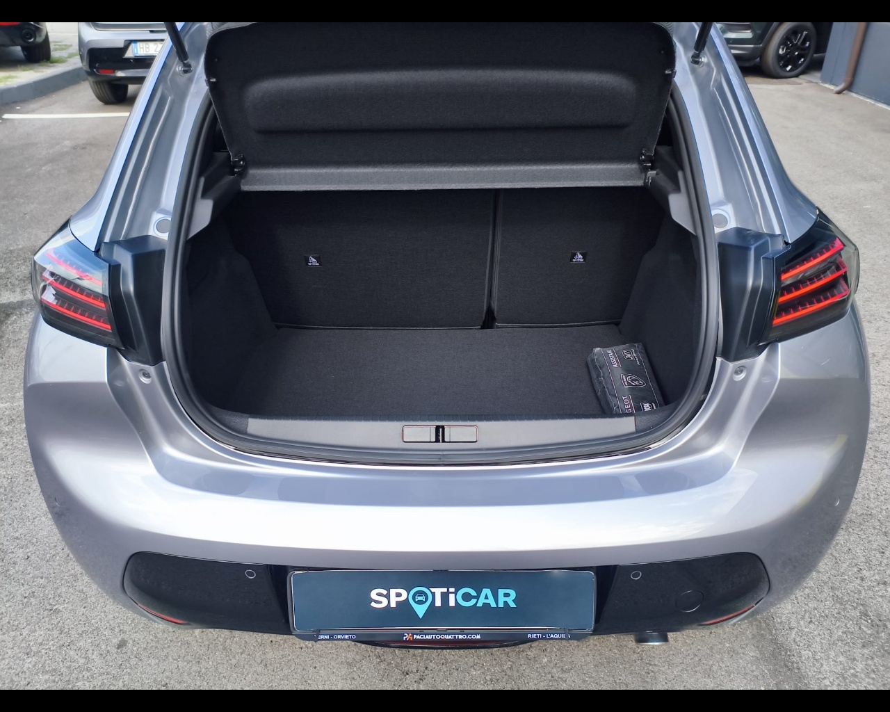 Foto PEUGEOT 208 1.2 hybrid GT 110cv e-dcs 6