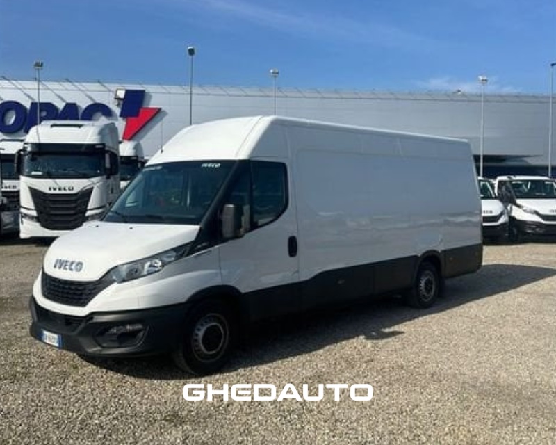IVECO Daily V 35.16 E6 2016 daily 35 S16 V H3 4100 E6 Diesel usato