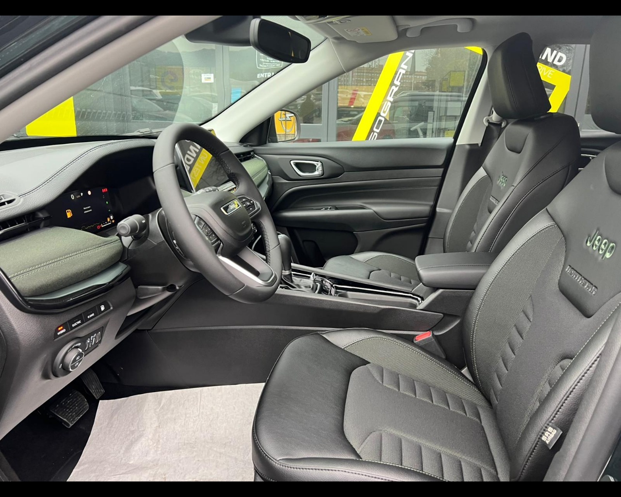 Foto JEEP Compass Plug-In Hybrid My25 North Star 1.3 Turbo T4 Phev 4xe At6 240cv