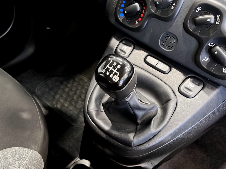 FIAT Panda 1.0 firefly hybrid s&s 70cv 5p.ti Ibrida usato - 15