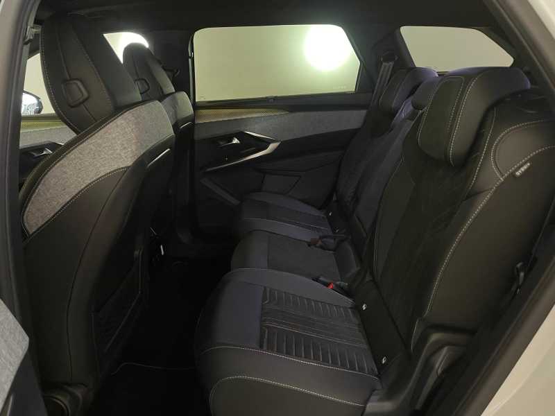 Nuovo 5008 Hybrid 136 E-dcs6 Gt