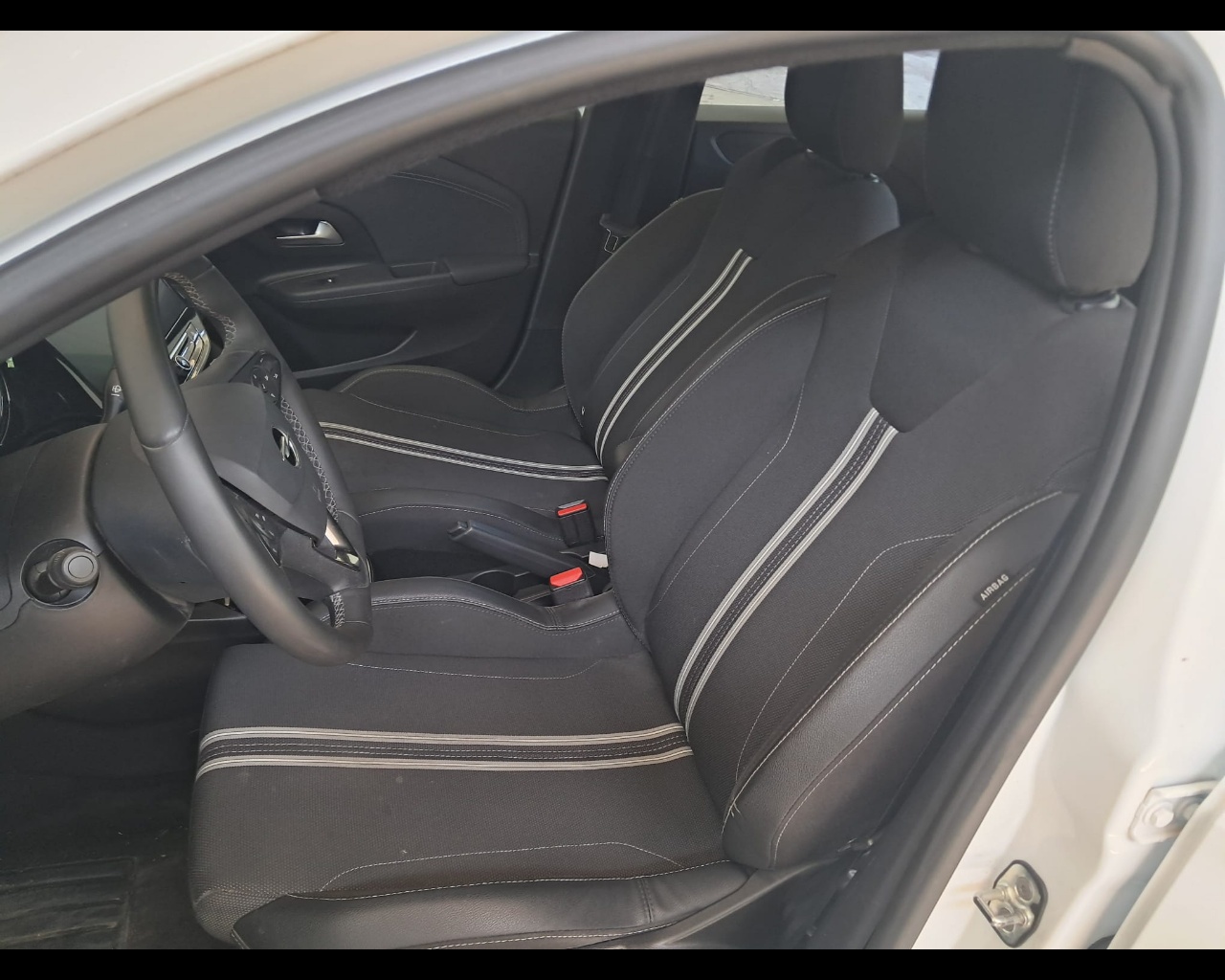 Foto OPEL Corsa 1.2 GS s&s 100cv