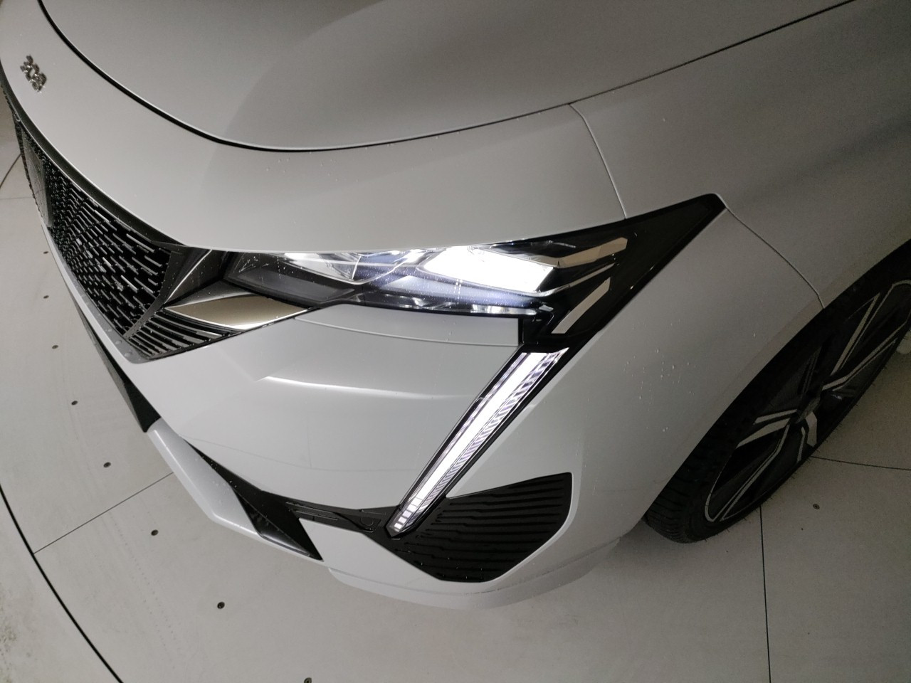 Peugeot 308 Nuovo Diesel 308 Porto Mantovano