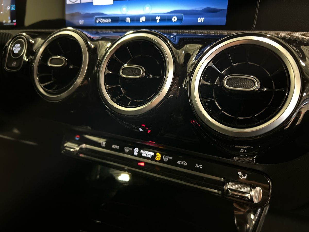 Mercedes CLA Shooting Brake CLA Shooting Brake 180 D Advanced 8G-DCT - 14