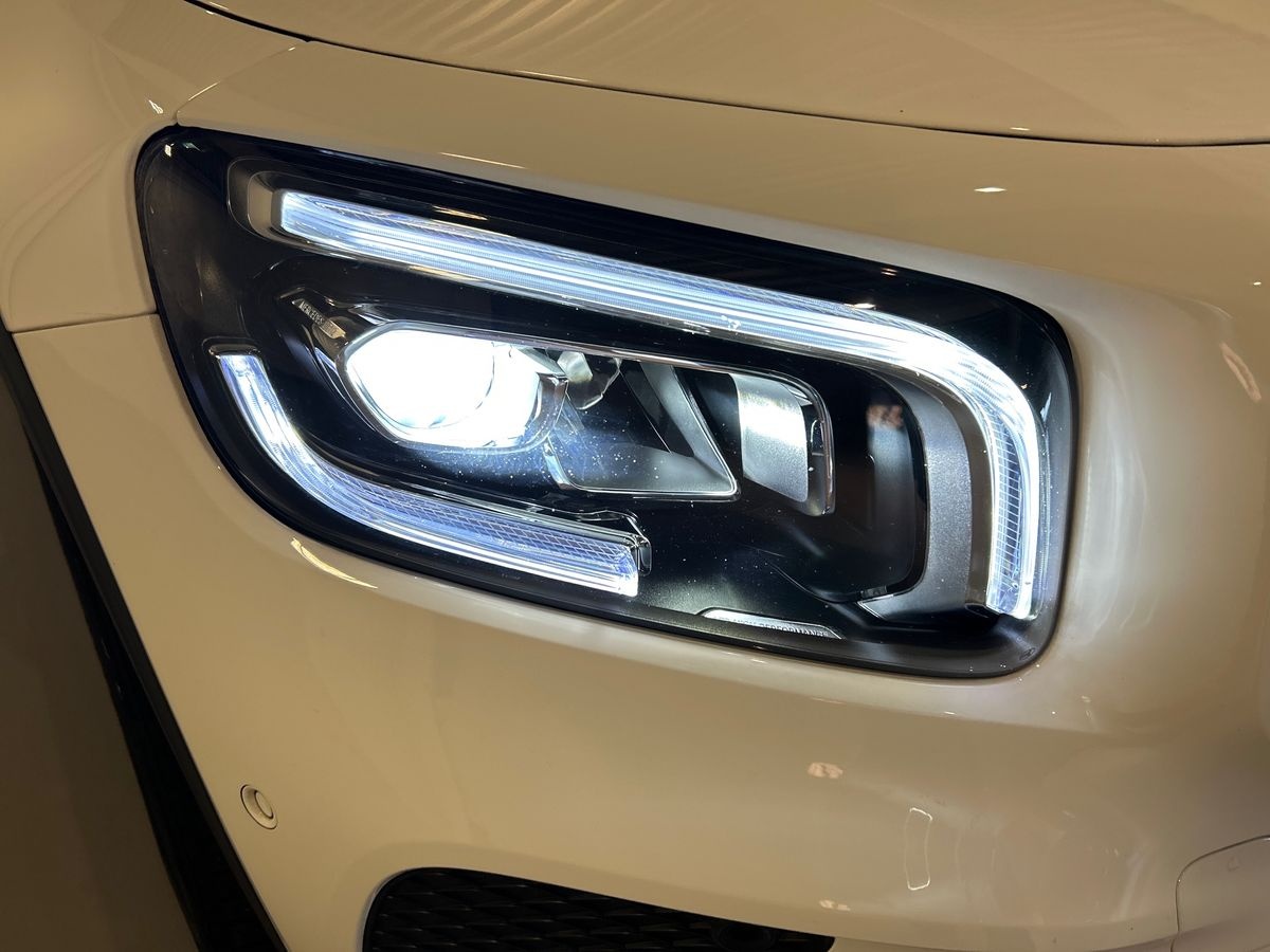 Mercedes GLB GLB 200 D Sport 8G-DCT - 7