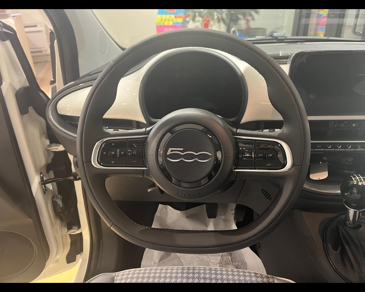 Foto FIAT 500 1.0 hybrid Torino