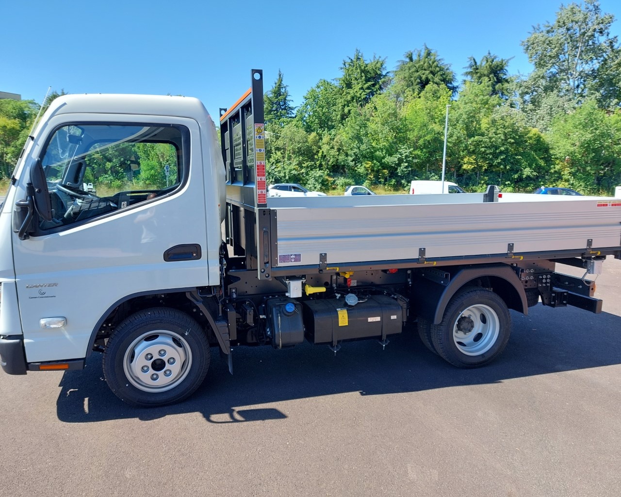 Mitsubishi Fuso Canter 3S13/25 TF1 MY22 Cab Sing Std - 4