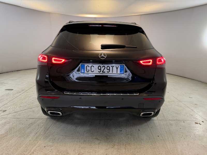 Gla - H247 - Gla 180 D Business Auto