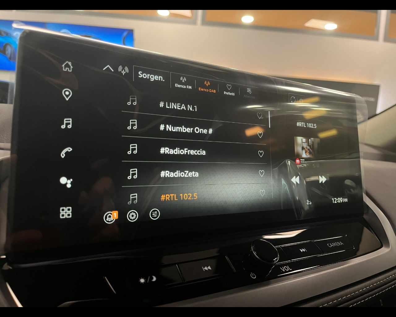 Foto NISSAN Qashqai 1.3 mhev N-Connecta 2wd 140cv