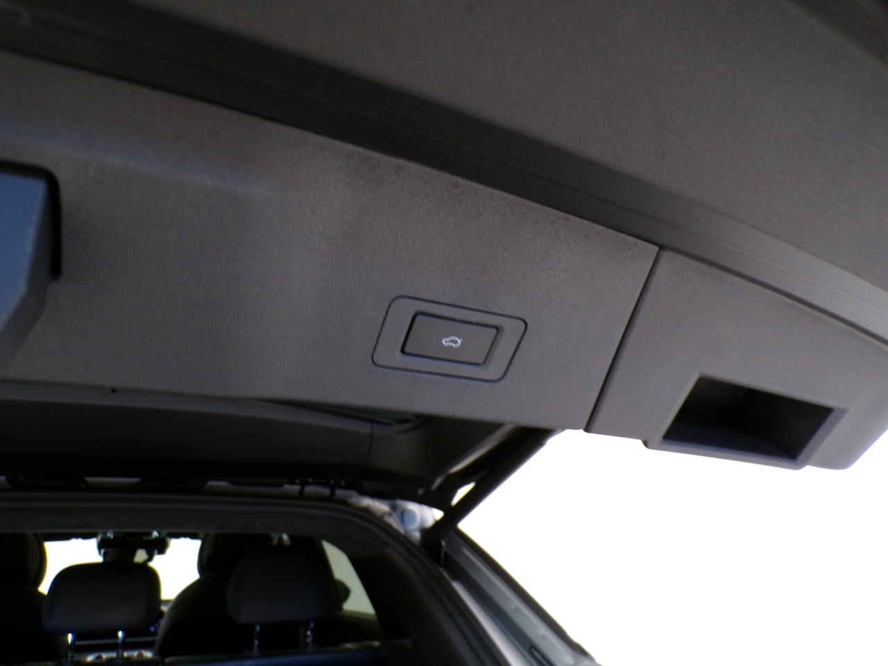Omoda  Omoda 9 1.5 TGDi plug-in SHS Premium i-AWD DHT3 - 10