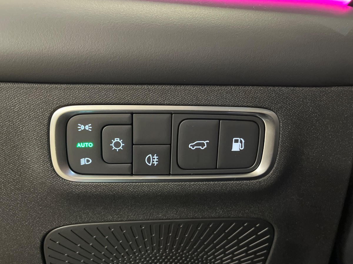 Lepas LEPAS L8 PHEV Nuovo Ibrido benzina LEPAS L8 PHEV Verona
