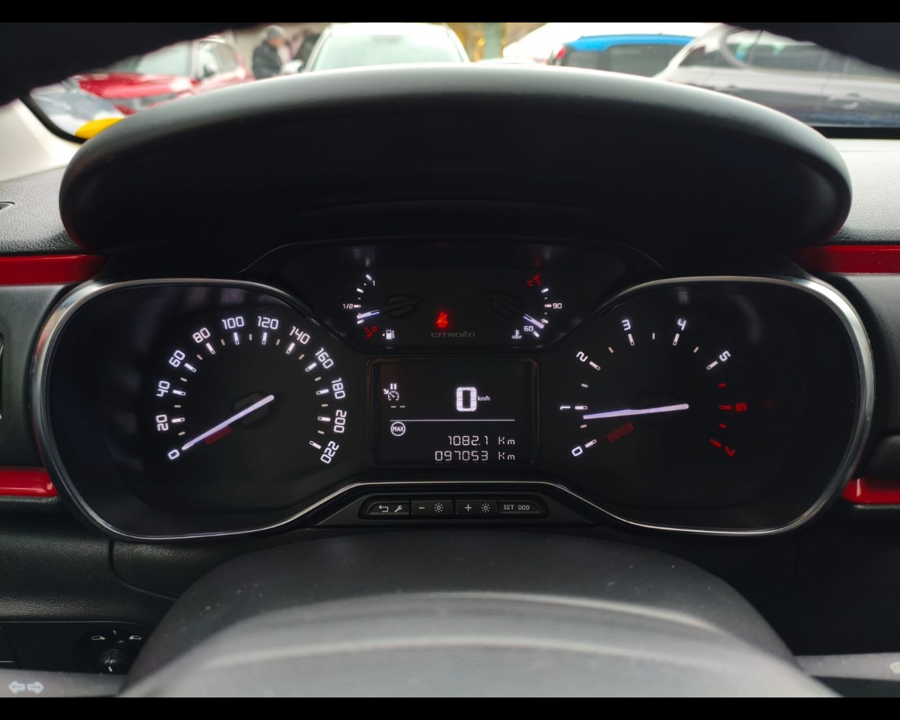 Foto CITROEN C3 1.2 puretech Shine 82cv