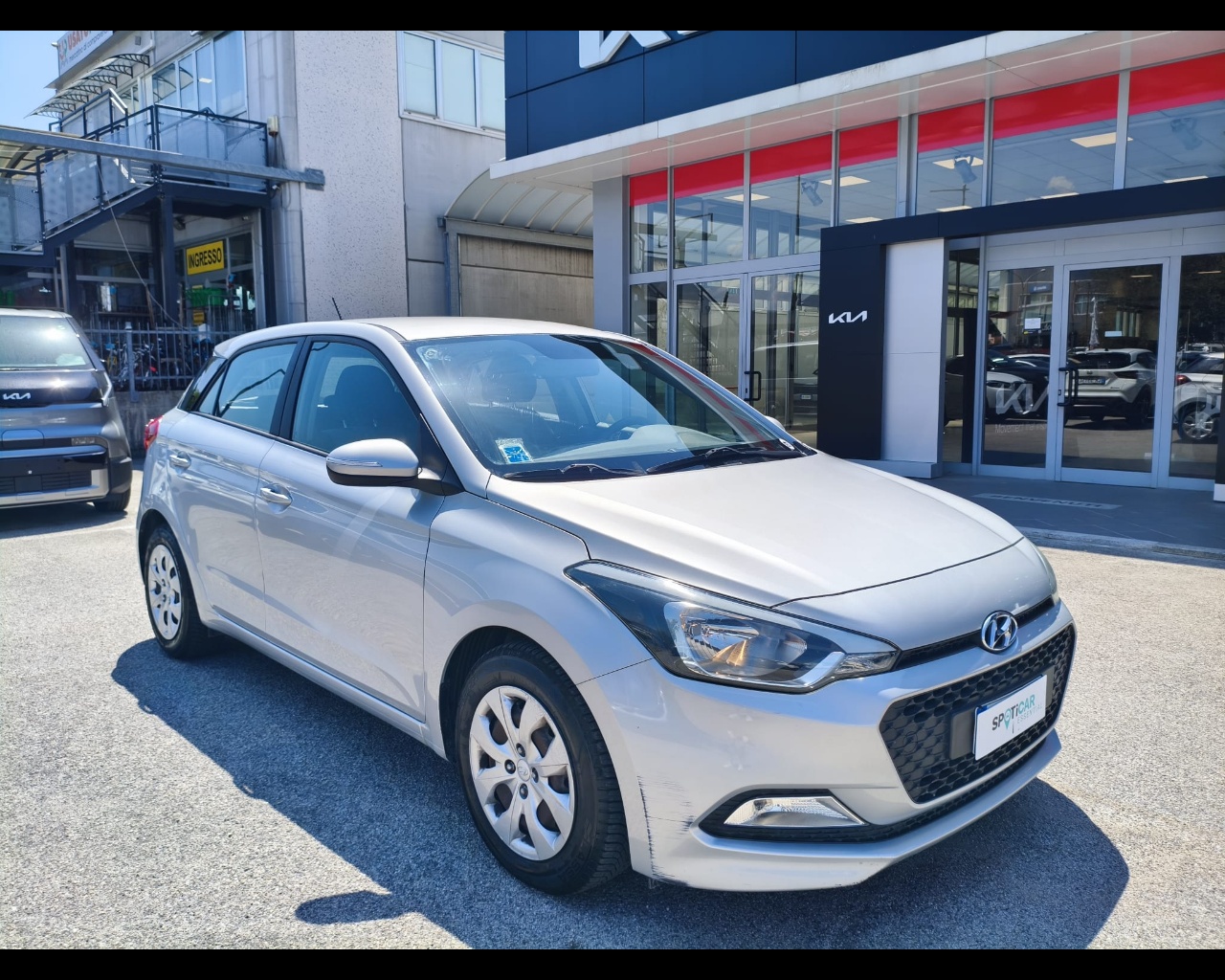 Foto HYUNDAI i20 5p 1.1 crdi Classic 75cv