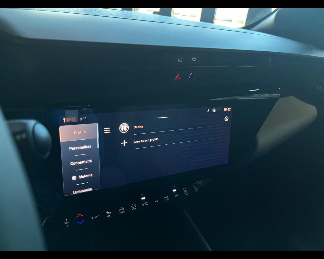 Foto ALFA ROMEO Junior Ibrida Ibrida 1.2 136cvHybrid Edct6