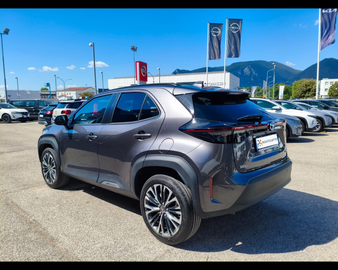 Foto TOYOTA Yaris Cross 1.5h Lounge fwd 116cv e-cvt