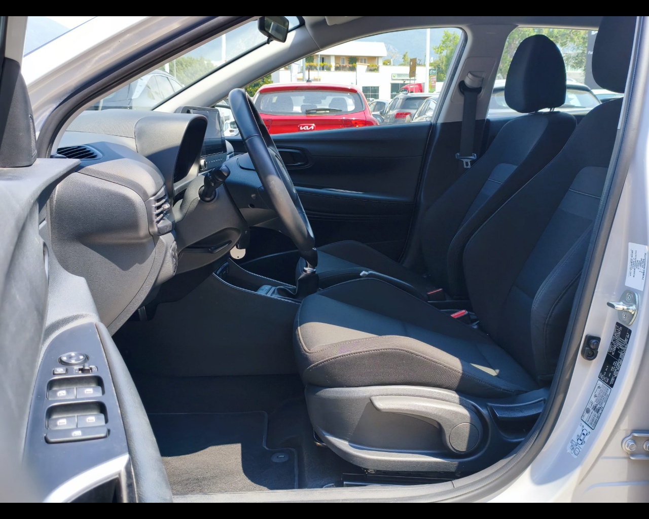 Foto HYUNDAI Bayon 1.2 Gpl Xline 78cv mt
