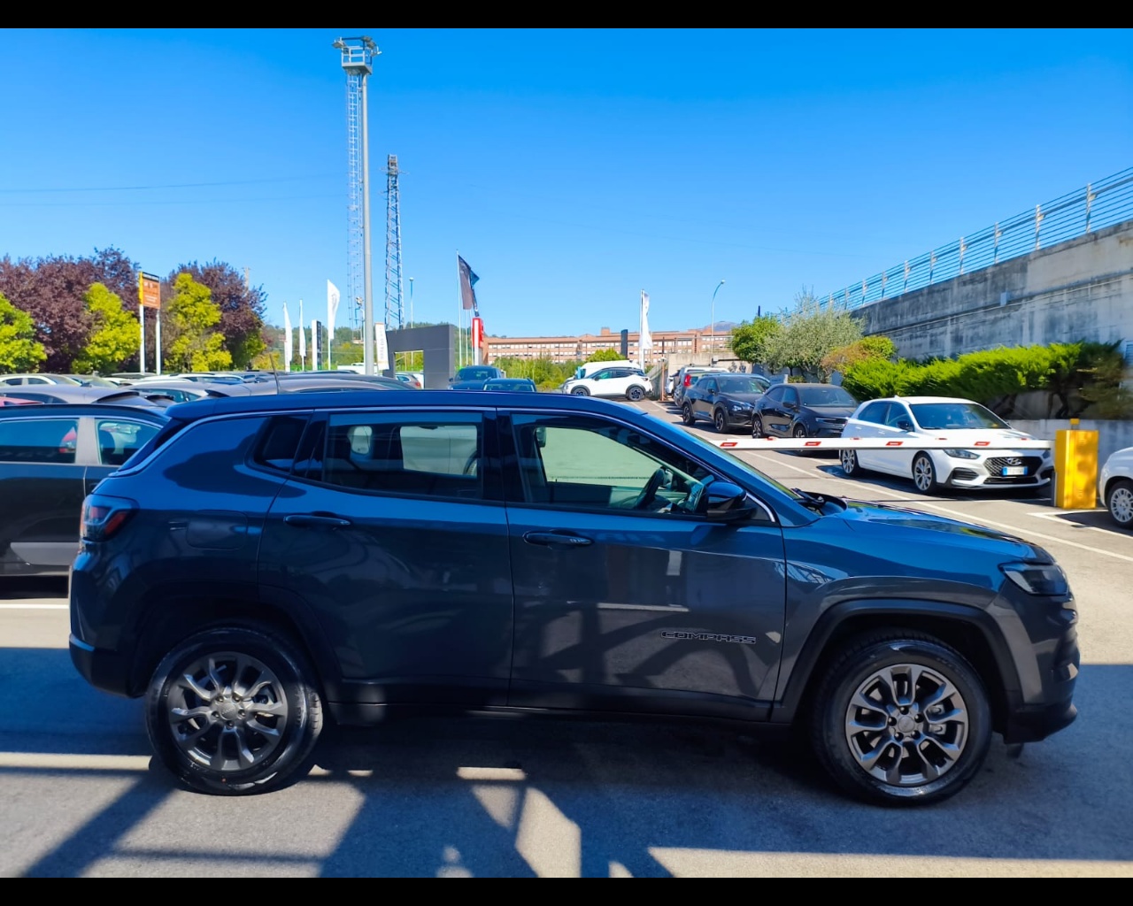 Foto JEEP Compass 1.5 turbo t4 mhev Longitude 2wd 130cv dct