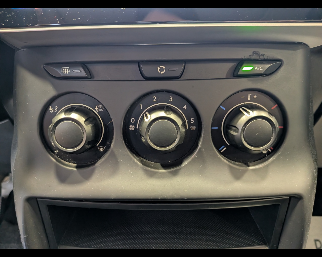 Foto CITROEN C3 1.4 hdi Style