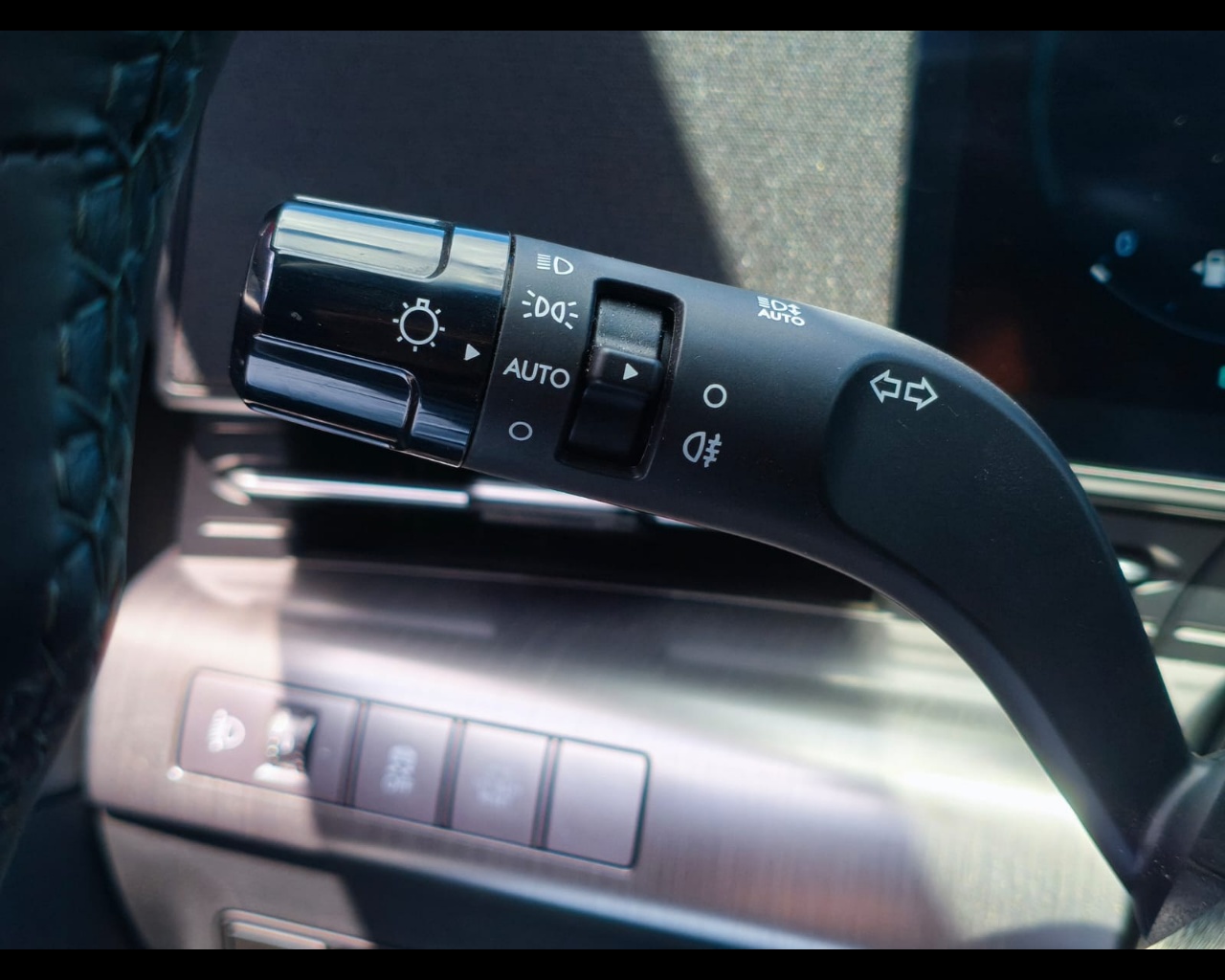 Foto HYUNDAI NEW KONA 1.6 HEV DCT X CLASS