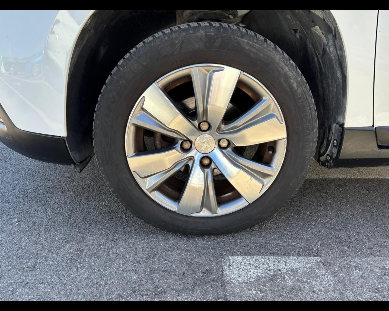 Foto PEUGEOT 2008 1.2 puretech (vti) 12v Allure 82cv