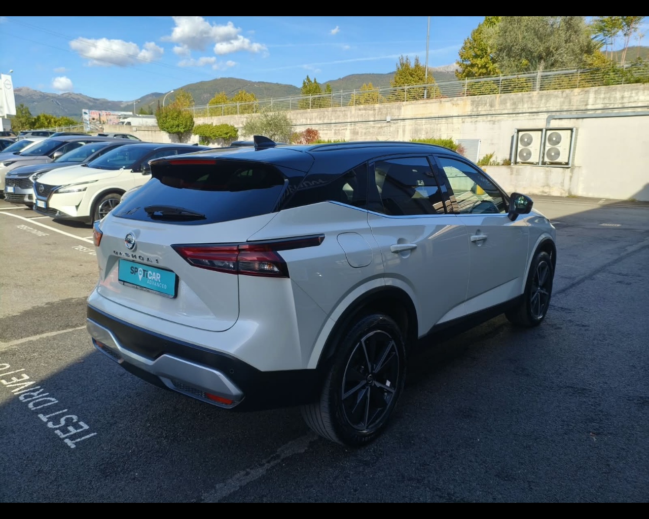 Foto NISSAN Qashqai 1.3 mhev N-Connecta 2wd 140cv
