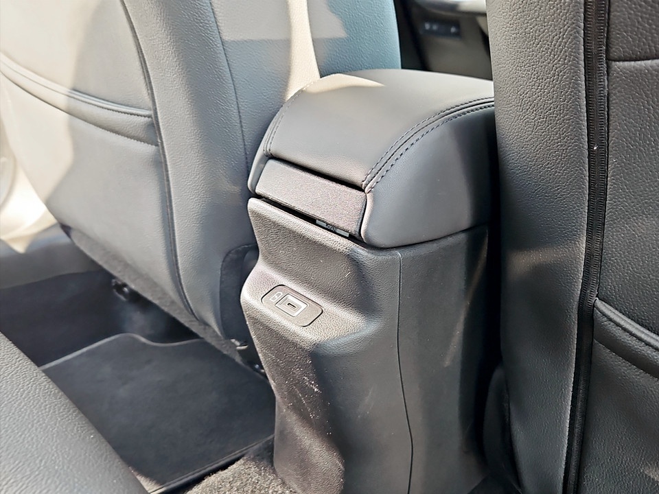 JEEP Avenger 1.2 turbo e-hybrid mhev Summit fwd 110cv edct6 Ibrida usato - 17