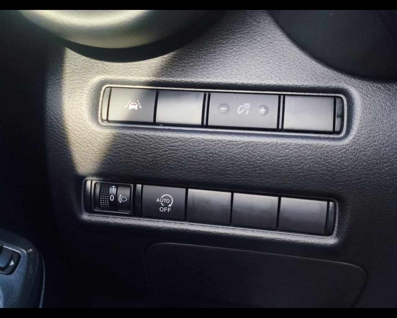 Foto NISSAN Juke 1.0 dig-t N-Connecta 114cv