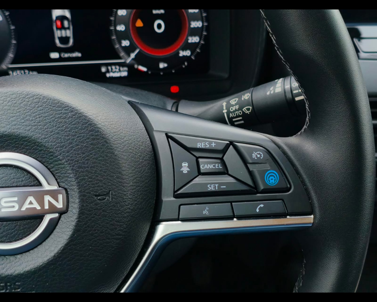 Foto NISSAN Juke 1.6 hev N-Connecta