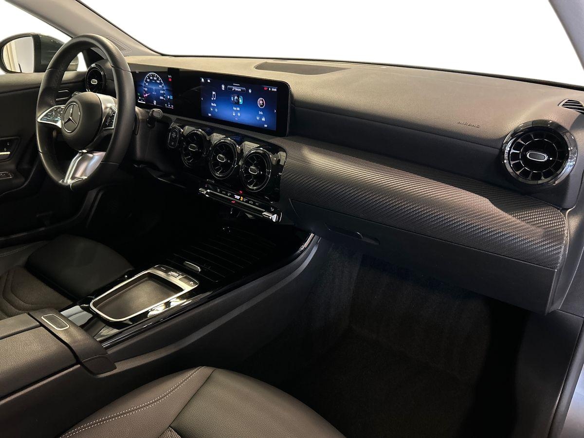 Mercedes  Classe A 180 D Advanced Speedshift DCT AMG 8G - 15
