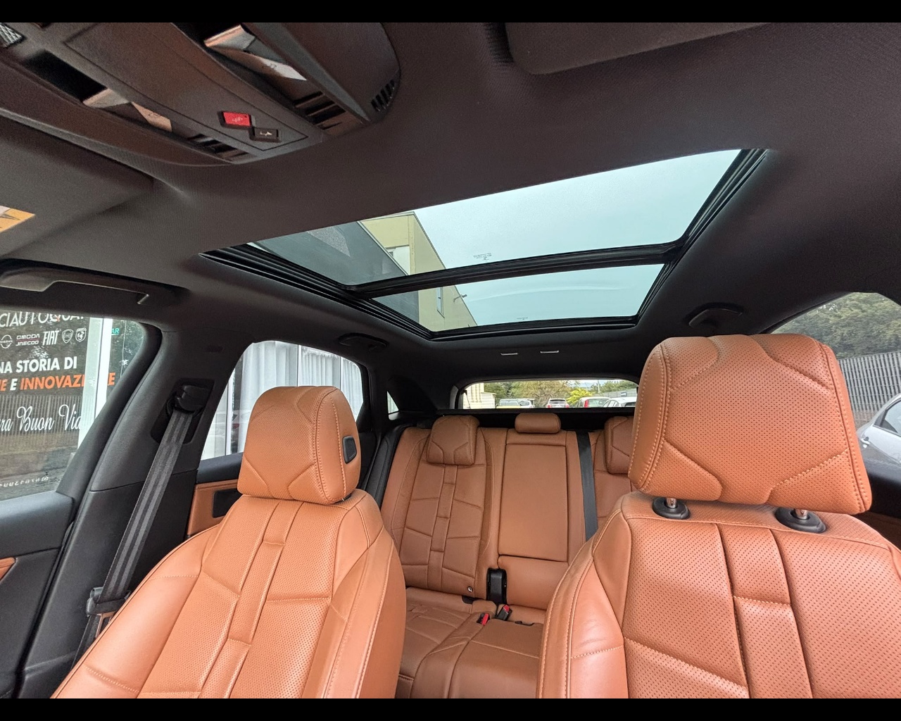 Foto DS DS7 Crossback 1.5 bluehdi Grand Chic 130cv auto
