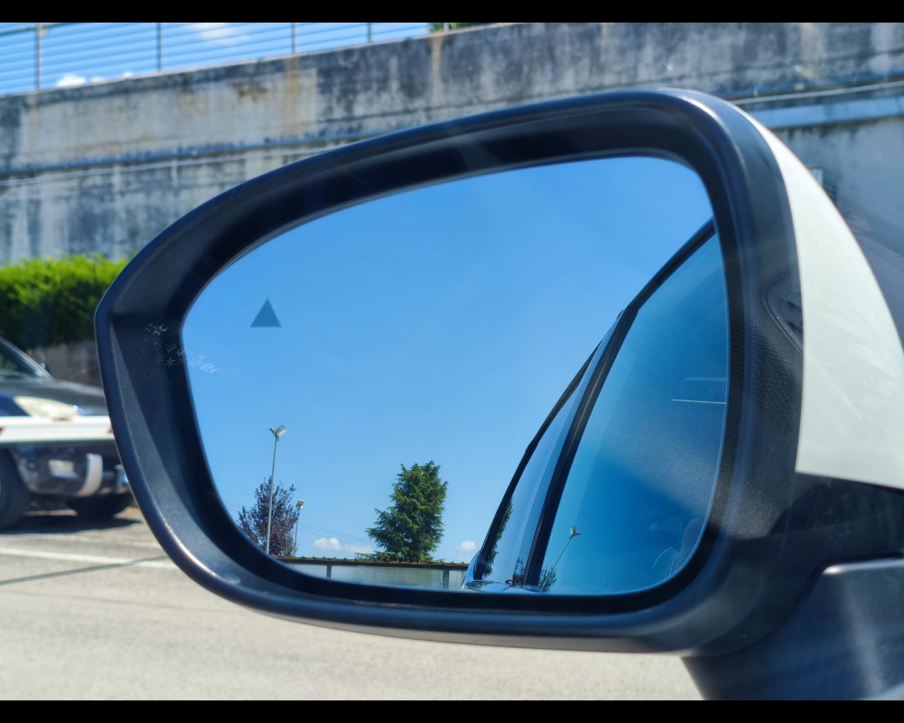 Foto NISSAN Qashqai 1.3 mhev N-Connecta 2wd 140cv