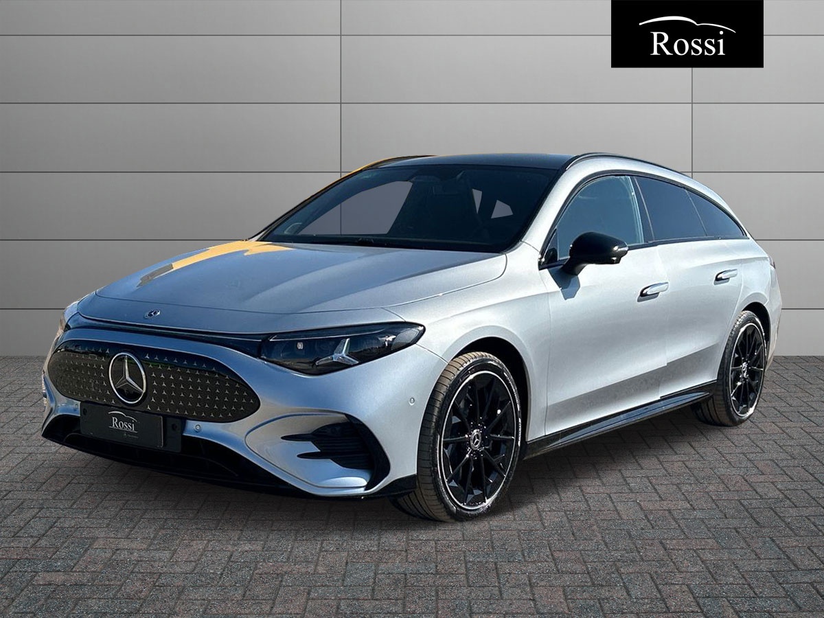 Mercedes-Benz CLA 250+ con tecnologia EQ