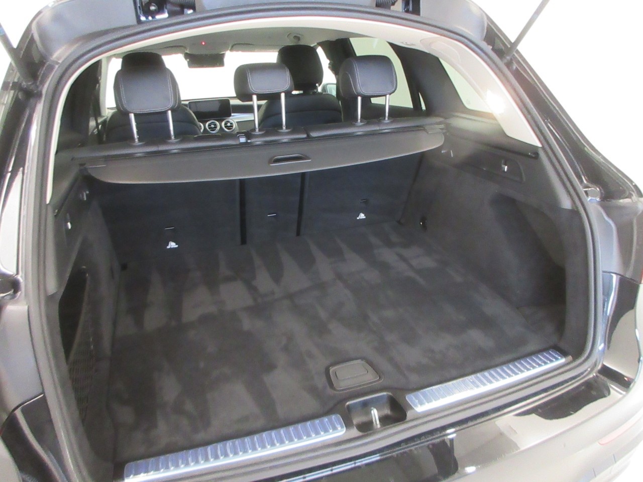 Mercedes GLC GLC SUV 220 D Premium 4Matic 9G-Tronic Plus - 9