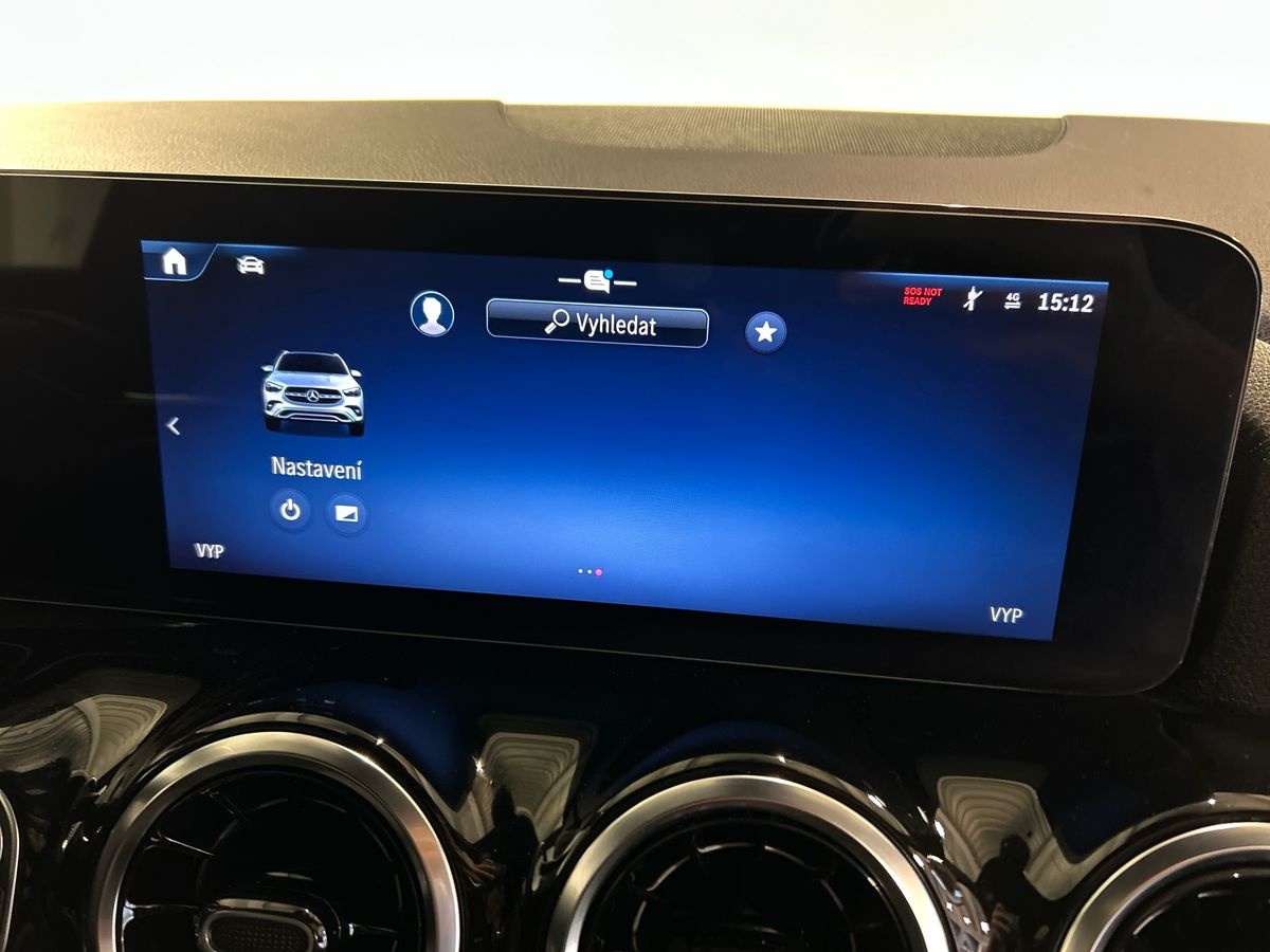 Mercedes  GLA 200 D Progressive Advanced 8G-DCT - 12