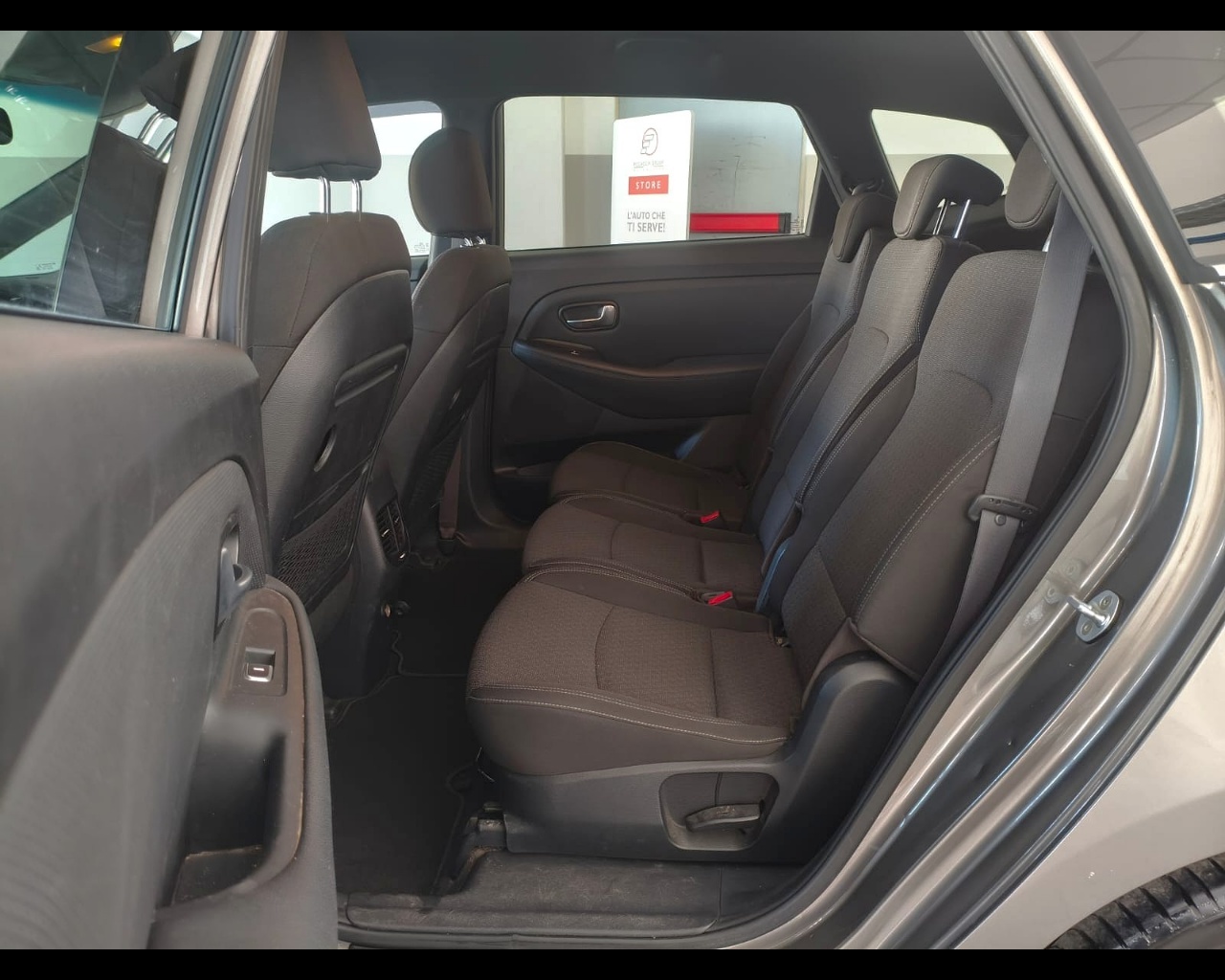 Foto KIA Carens 1.7 crdi Class Techno Pack 115cv 7p.ti