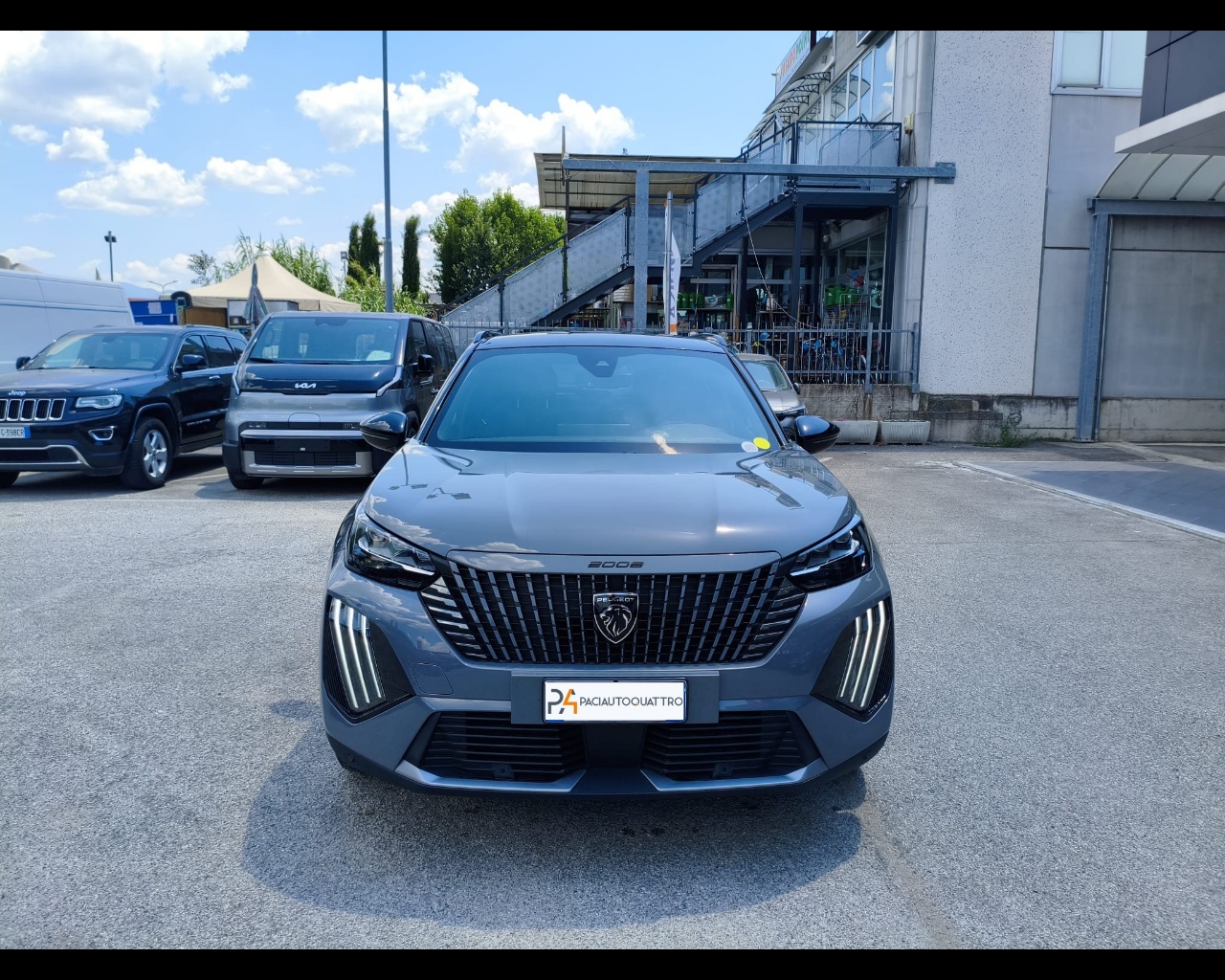 Foto PEUGEOT 2008 54 kWh GT