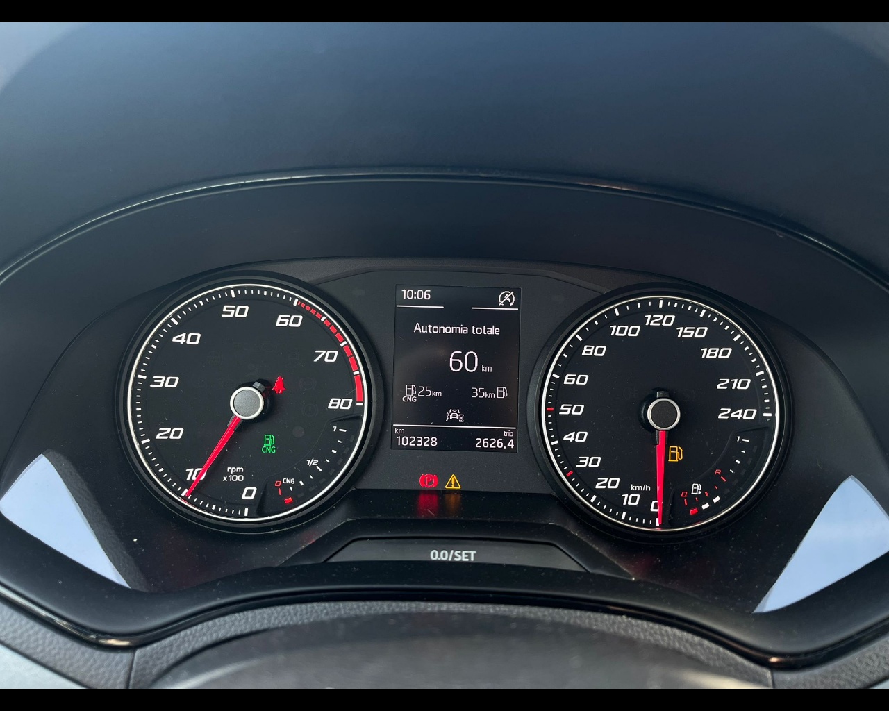 Foto SEAT Arona 1.0 tgi Black Edition 90cv