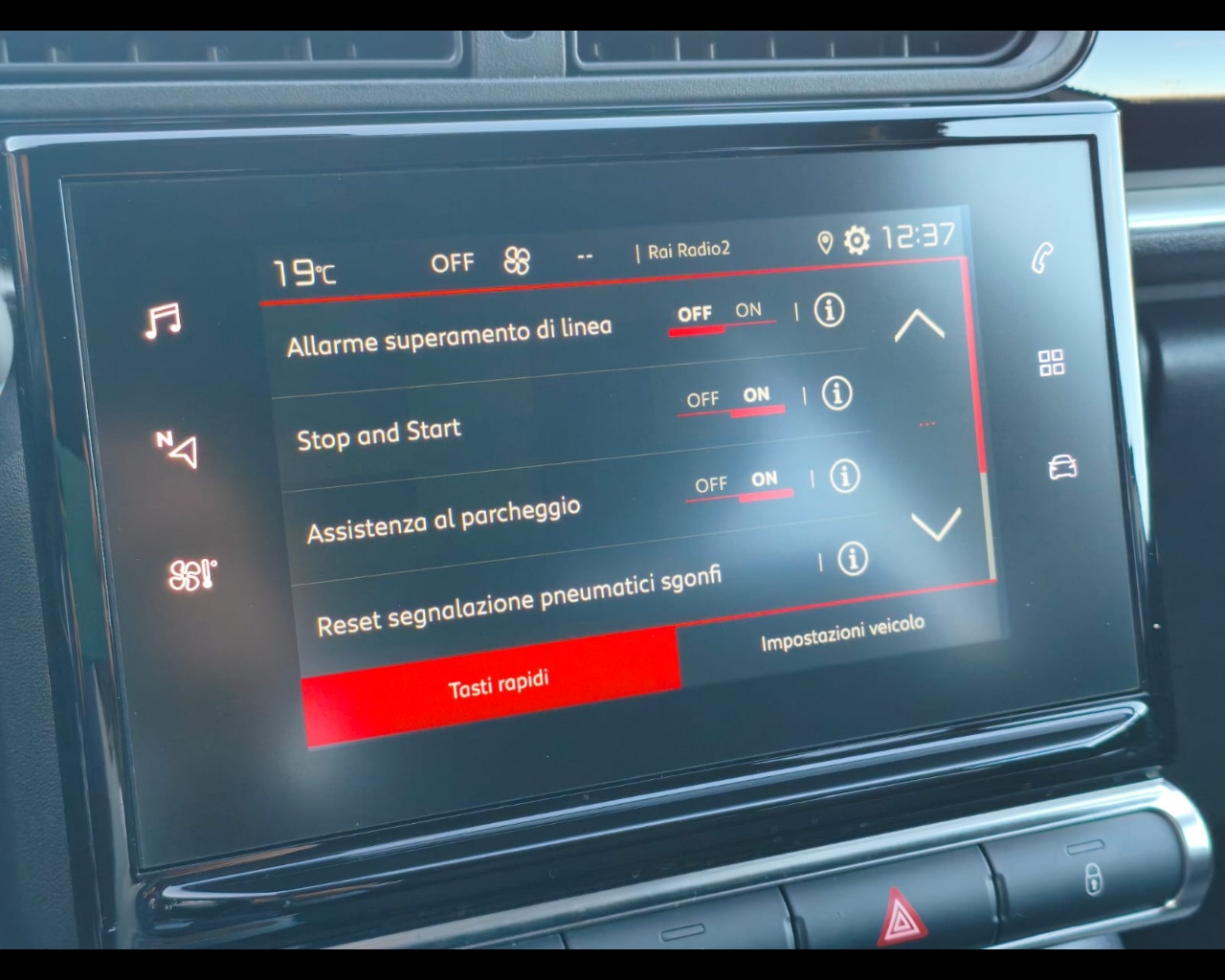 Foto CITROEN C3 1.2 puretech Max s&s 110cv eat6