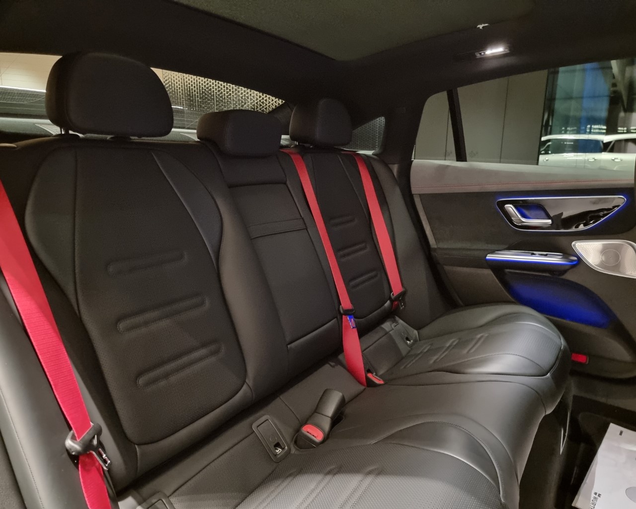 Mercedes EQE EQE 43 4Matic PREMIUM PLUS - 13