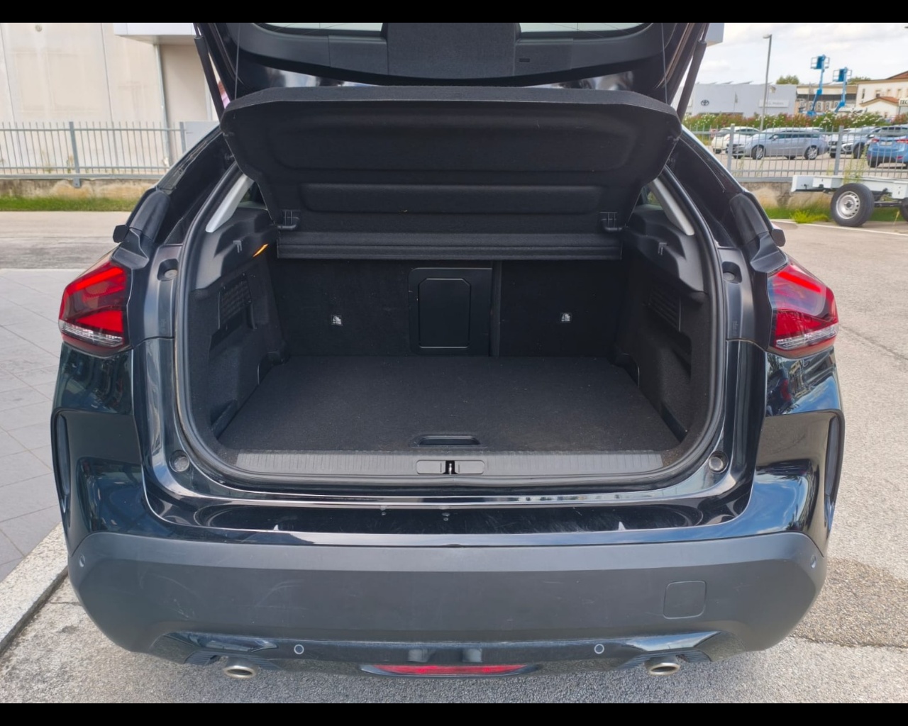 Foto CITROEN C4 1.2 puretech Shine s&s 130cv