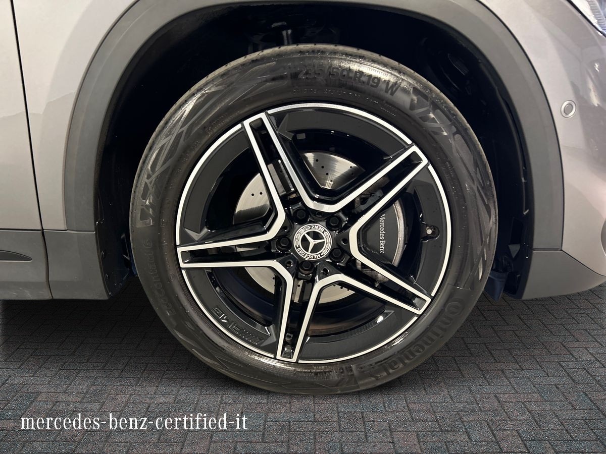 Mercedes GLA GLA 180 D Premium 8G-DCT - 17