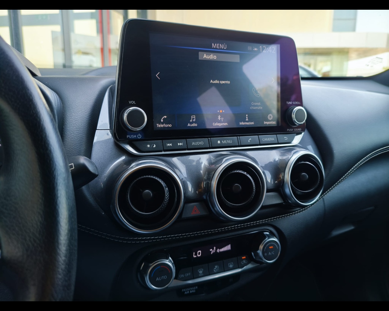 Foto NISSAN Juke 1.0 dig-t N-Connecta 114cv